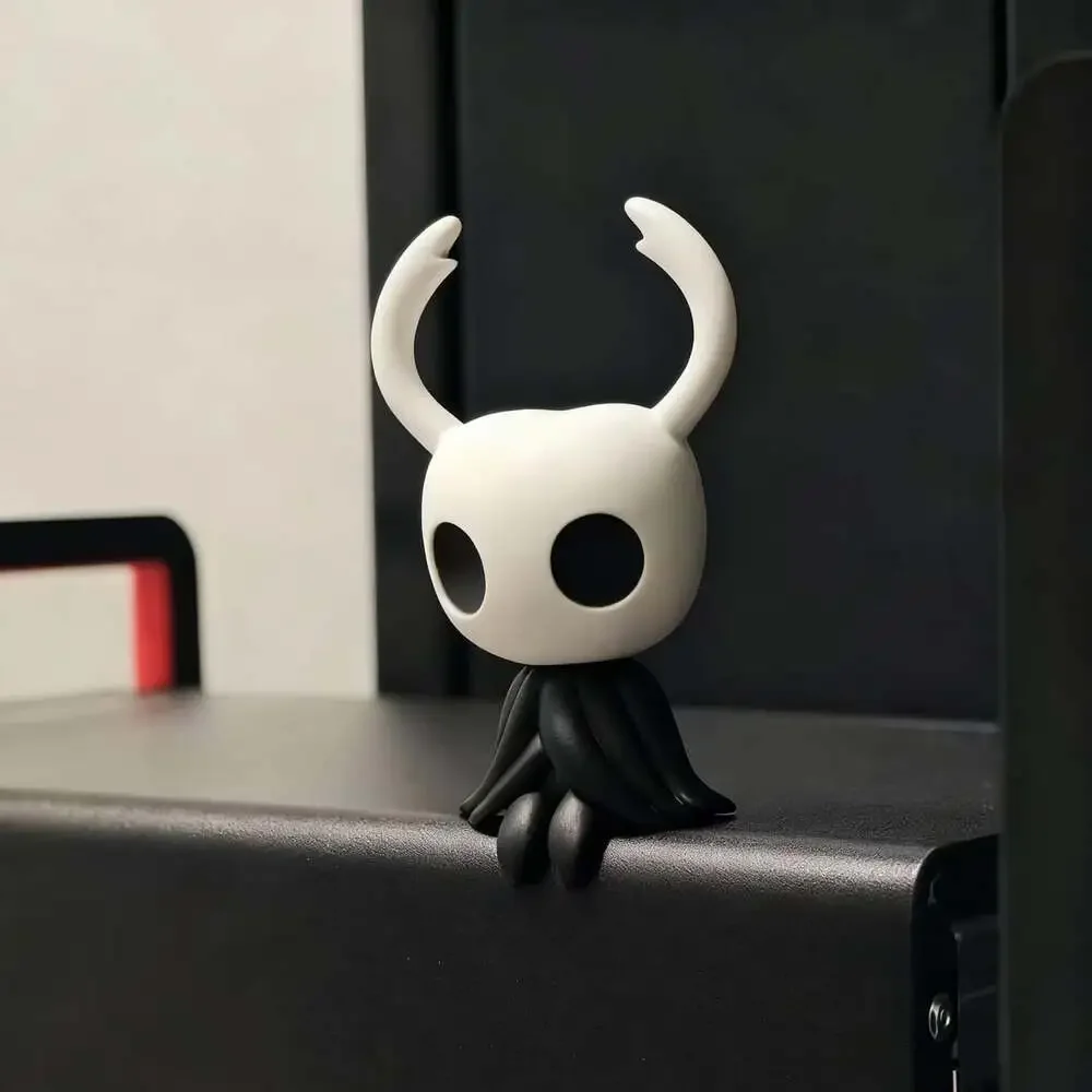 Hollow Knight Figure | Black White 3D Printed PLA | 9Cm Desk Display